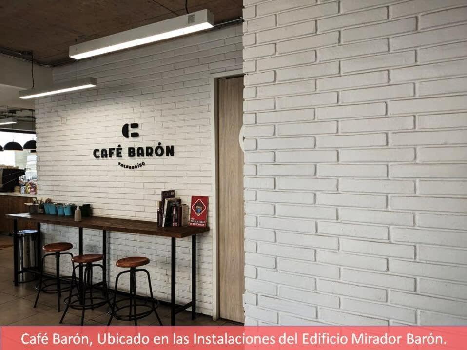 Hom I Amplio Loft Con Jardin En Mejorlugar De 1109 Valparaiso