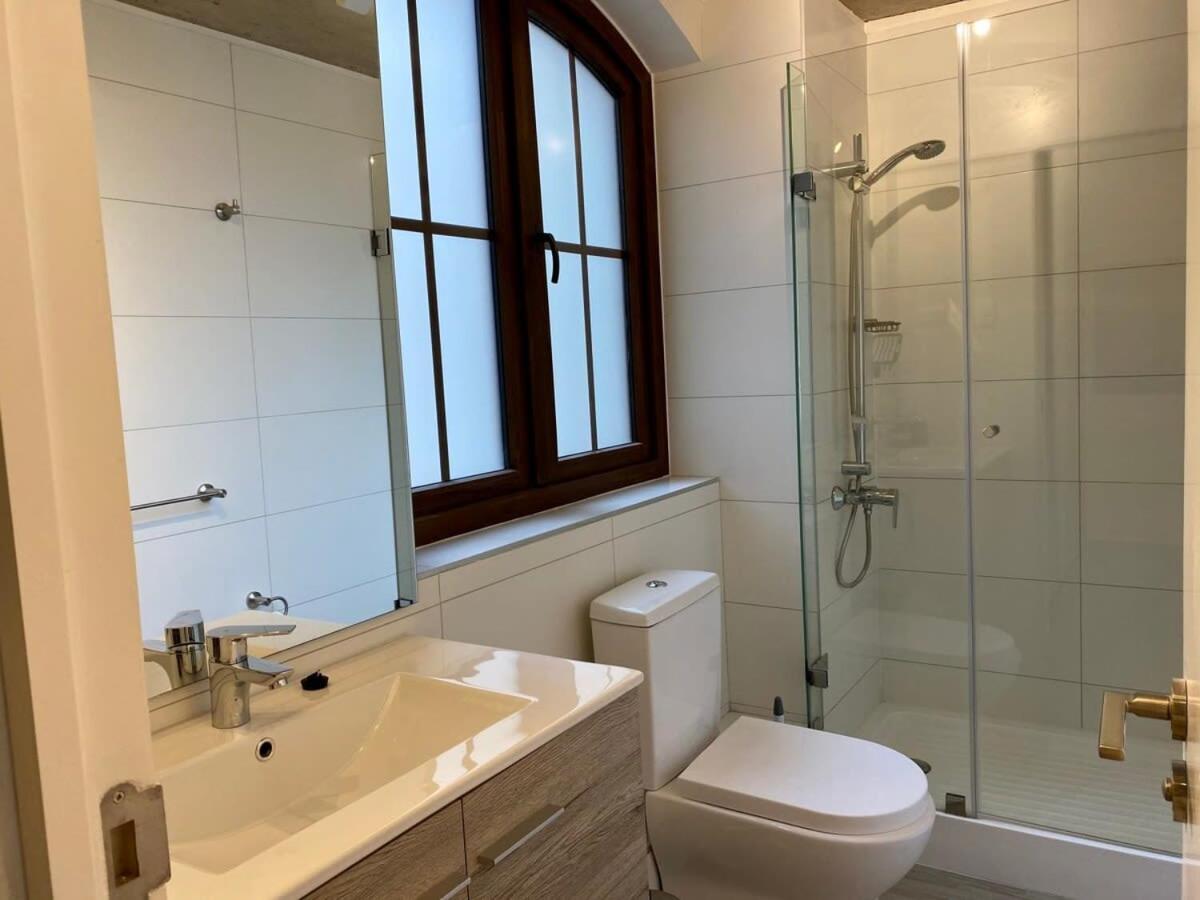 Hom I Amplio Loft Con Jardin En Mejorlugar De 1109 * Valparaiso
